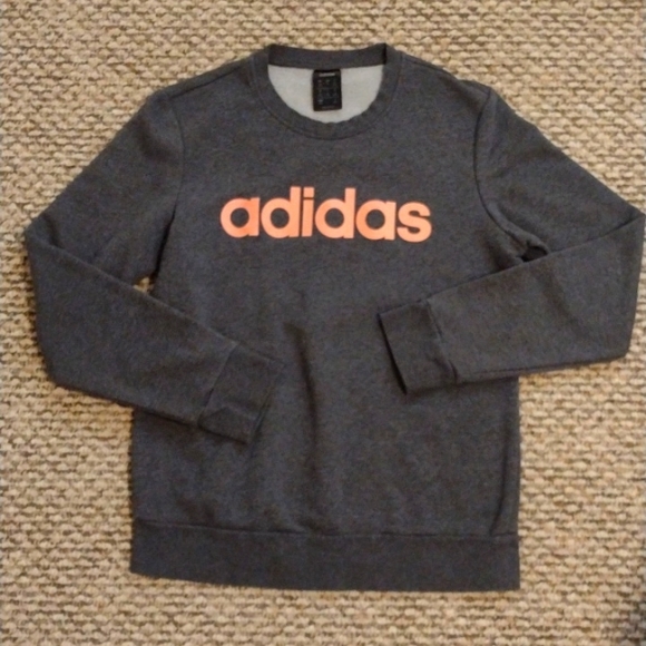 adidas Sweaters - Adidas sweatshirt